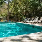 Jorullo Paradise
