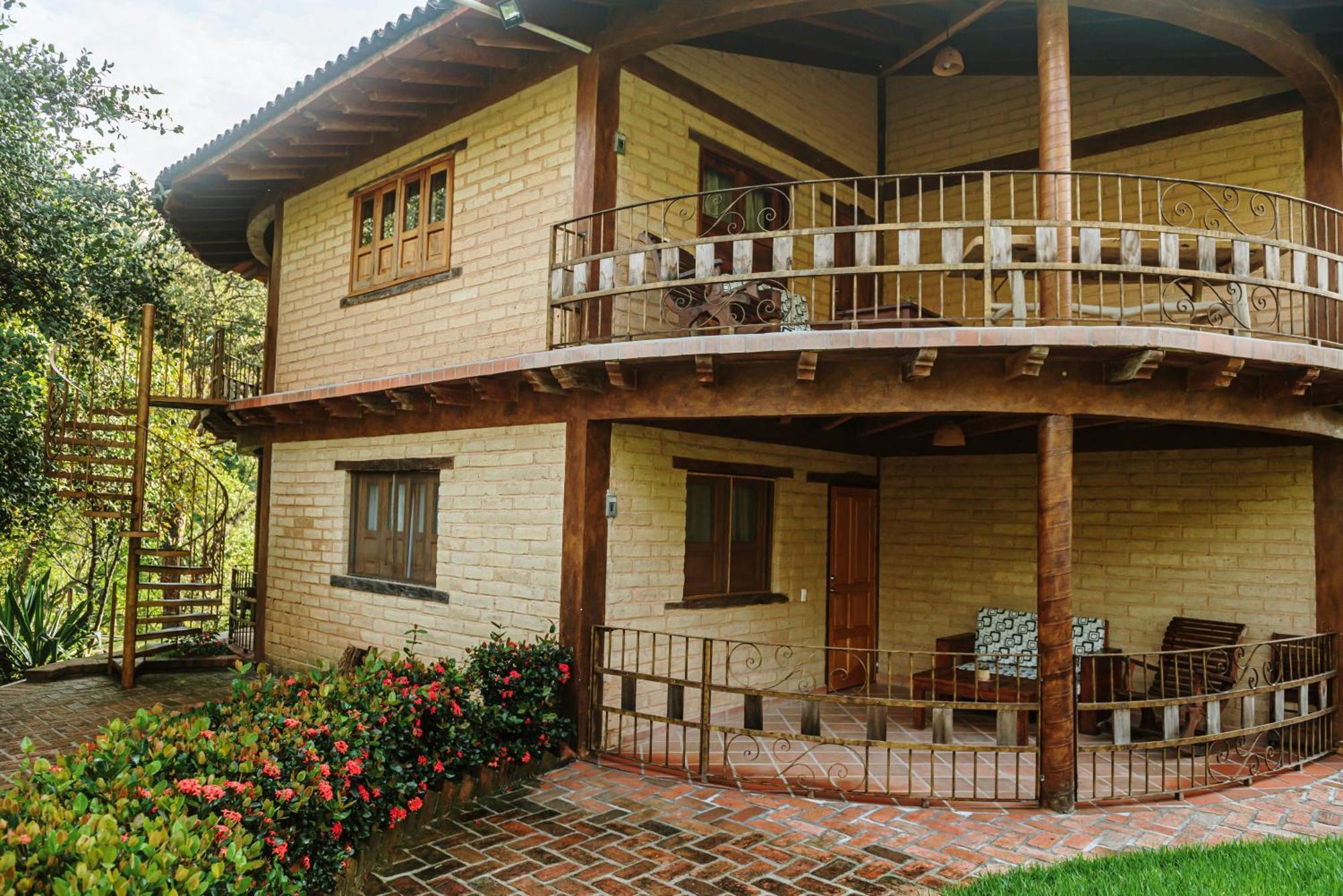 Hotel Jorullo Paradise *